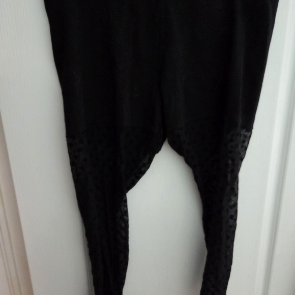 Torrid Mini Heart Black Flocked Mesh Leggings- Size 2x - Picture 2 of 4